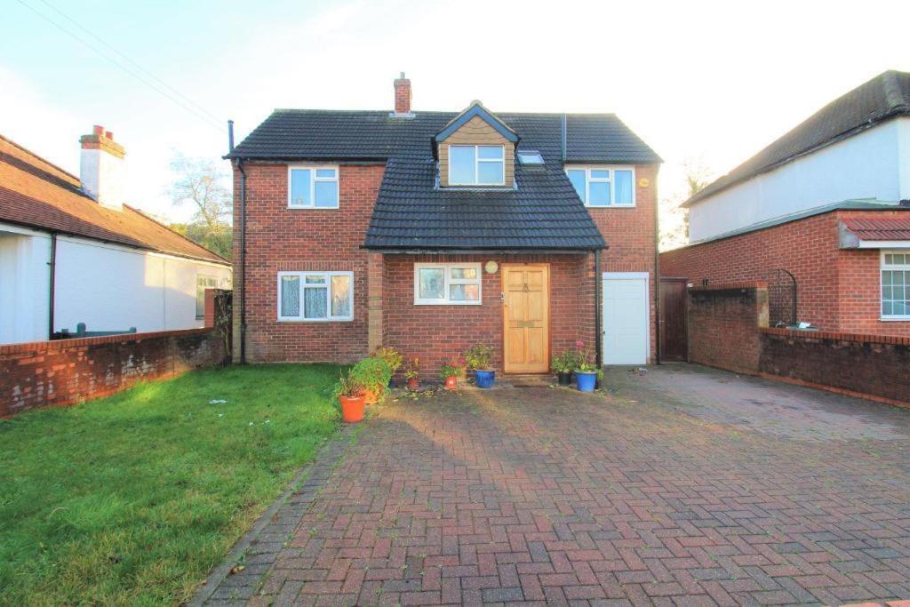 The Heathrow Lodge London Uk Harmondsworth Buitenkant foto